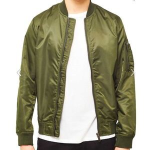 KITH NYC Olive Green Satin Bomber Men's Jacket Ribbed Cuffs 2 Front Pockets XL